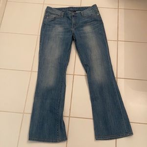 Levi’s white tag mid rise boot 553 Levi’s Jeans Sz 10M/30 made in Hong Kong